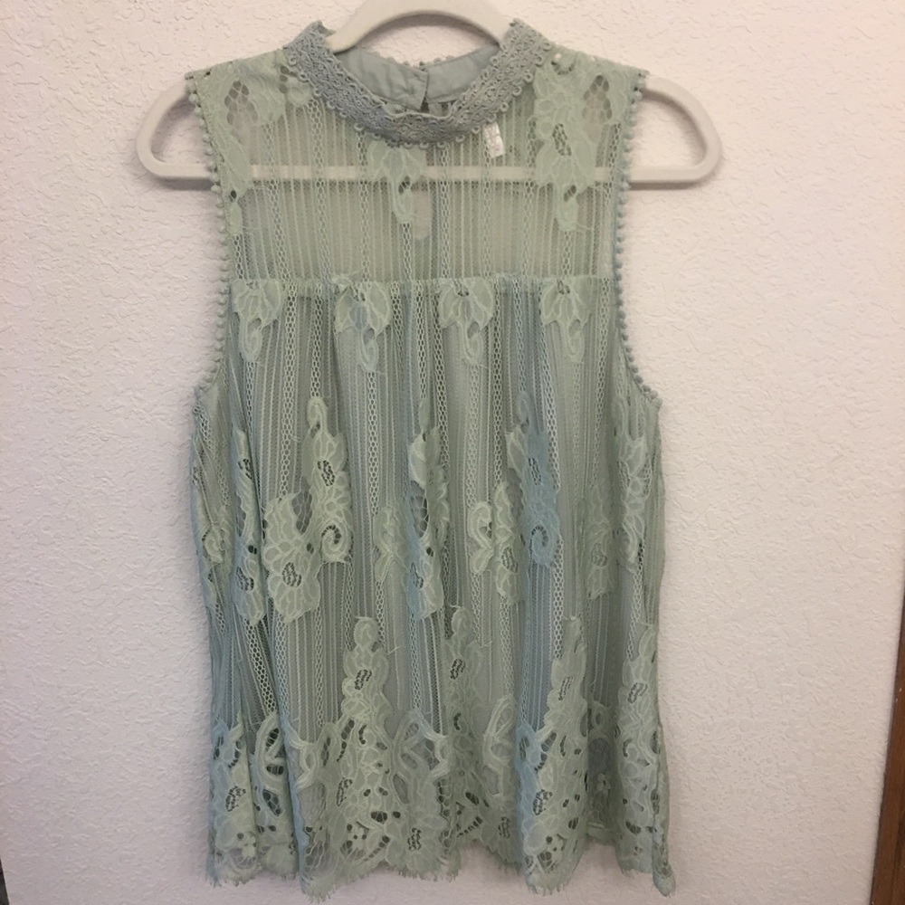 Xhilaration lace top